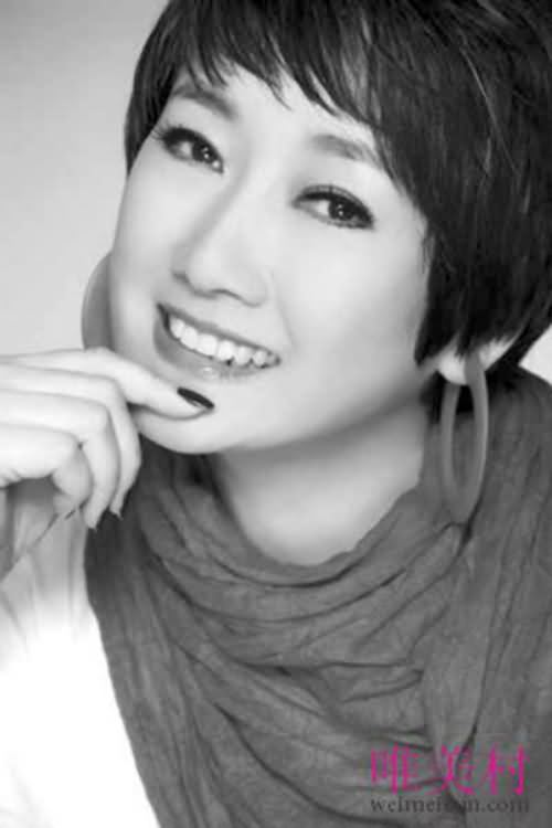 成方圆简历 成方圆老公女儿个人资料