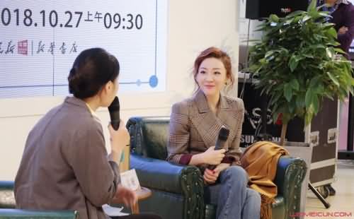 章艳和谁结婚了 章艳历任感情曝光她真的是芮成钢的女友吗