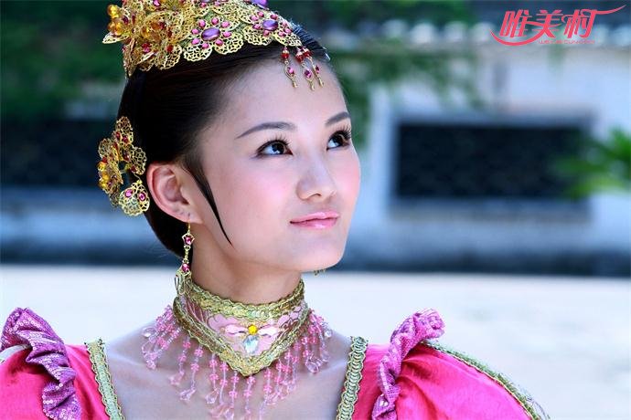 馨子个人资料年轻女演员的艰难成名之路