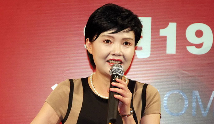 马晓晴近照曝光 50岁仍孤单一人两段恋情被扒近况被揭