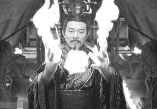 1973军方看见秦始皇,始皇帝长生不老(秦始皇陵墓无人敢动)