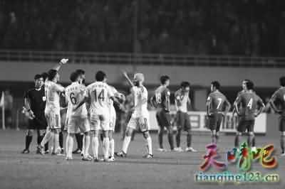 国足不敌叙利亚跌至小组倒数第二 客战乌兹别克必须赢(图)