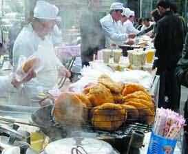 卖油条月入2万（图片来自网络）