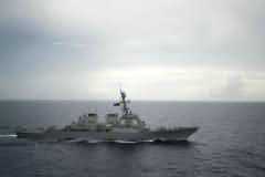 美军舰擅闯西沙领海 中国海军派两艘舰艇驱离