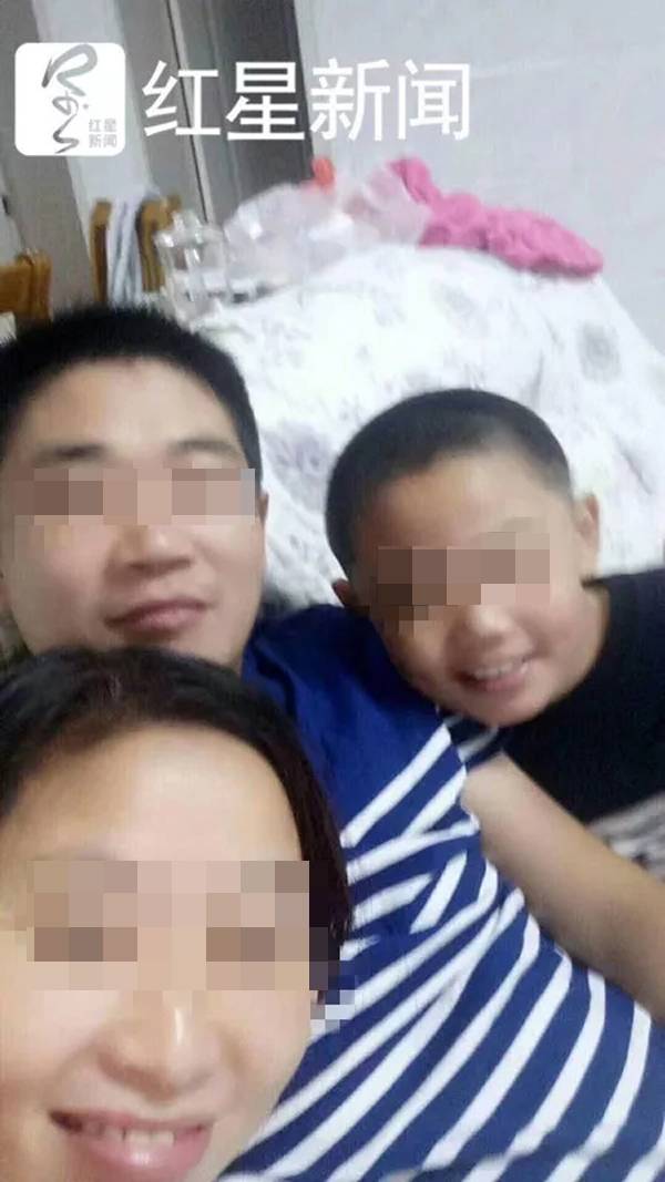 泰兴市黄桥9岁男孩因丢手机被妈妈打死