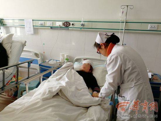 姐妹赏冰挂出意外 冰挂突姐妹俩一死一伤（组图）