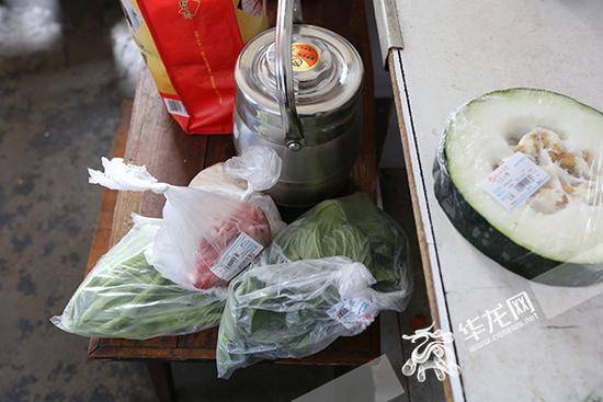 揭重庆抗癌厨房:哪怕省1块钱 家属也愿花在治病上