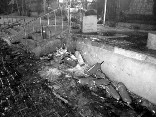 养老院楼下深夜起火