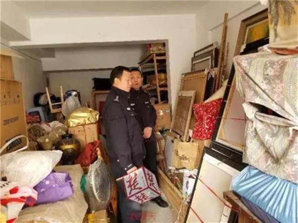 快递员偷茅台