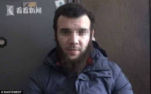 司机半夜洗车撒野 两拳击倒两名洗车工一人身亡