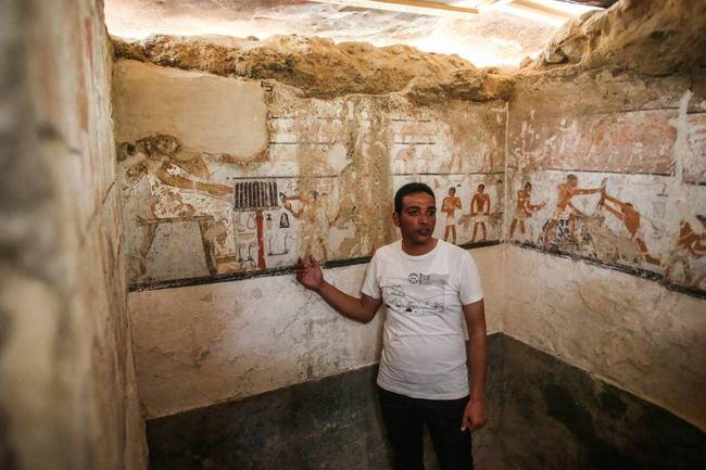 埃及发现女祭司墓 4400年古墓内藏罕见壁画(图)
