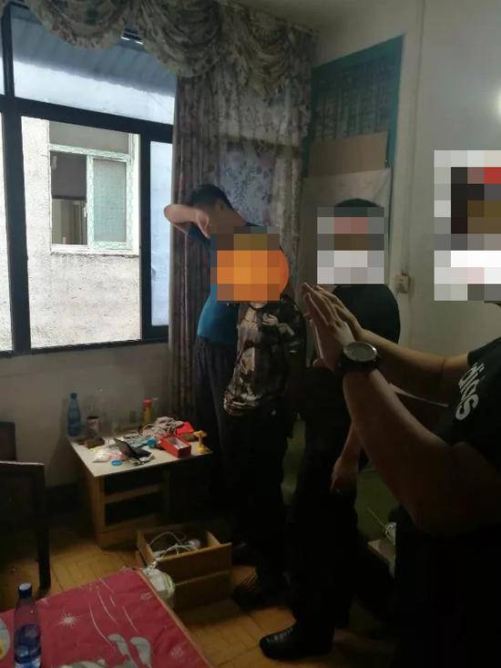 犯罪嫌疑人企图逃跑