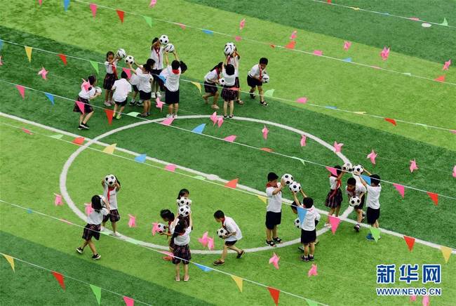 #（社会）（2）浙江启用首批“梦想足球场”