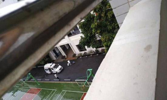 赣州网红校长跳楼身亡 曾校门口诵读国学迎接学生