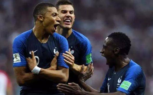 你以为法国只是吸干了非洲？这届世界杯冠军其实只有三个是法国人