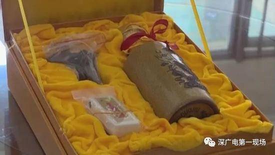 男子花上万元买30年的茅台7年后拿出来瓶子是空的