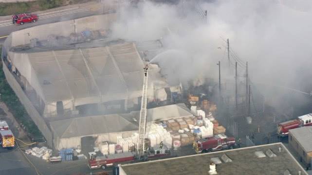 特斯拉工厂着火 造成火灾的原因和程度目前尚不清楚
