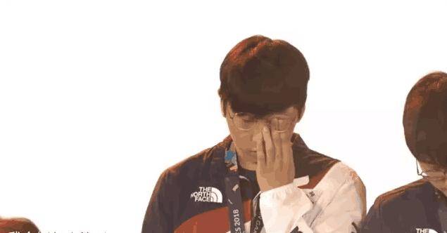 中国队夺冠后，韩国队员的表情也太真实了！网友：都有人被打哭了