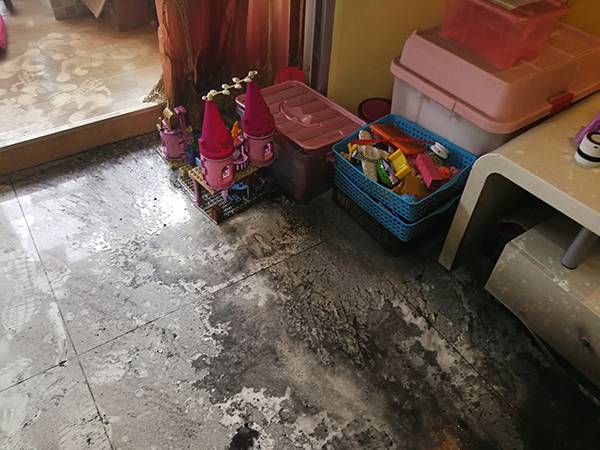 可怕！滑板车充电爆炸 整个过程仅18秒 
