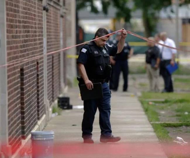 芝加哥一天内发生多起枪击案 44人中枪5人死亡
