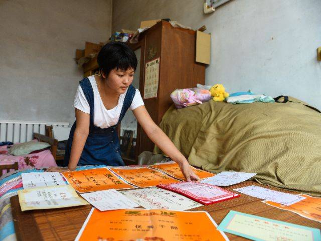北大新生王心仪走红后拒绝商品代言：那些商品从来没用过