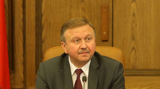 白俄总统解除总理职务 对内阁要员进行撤换