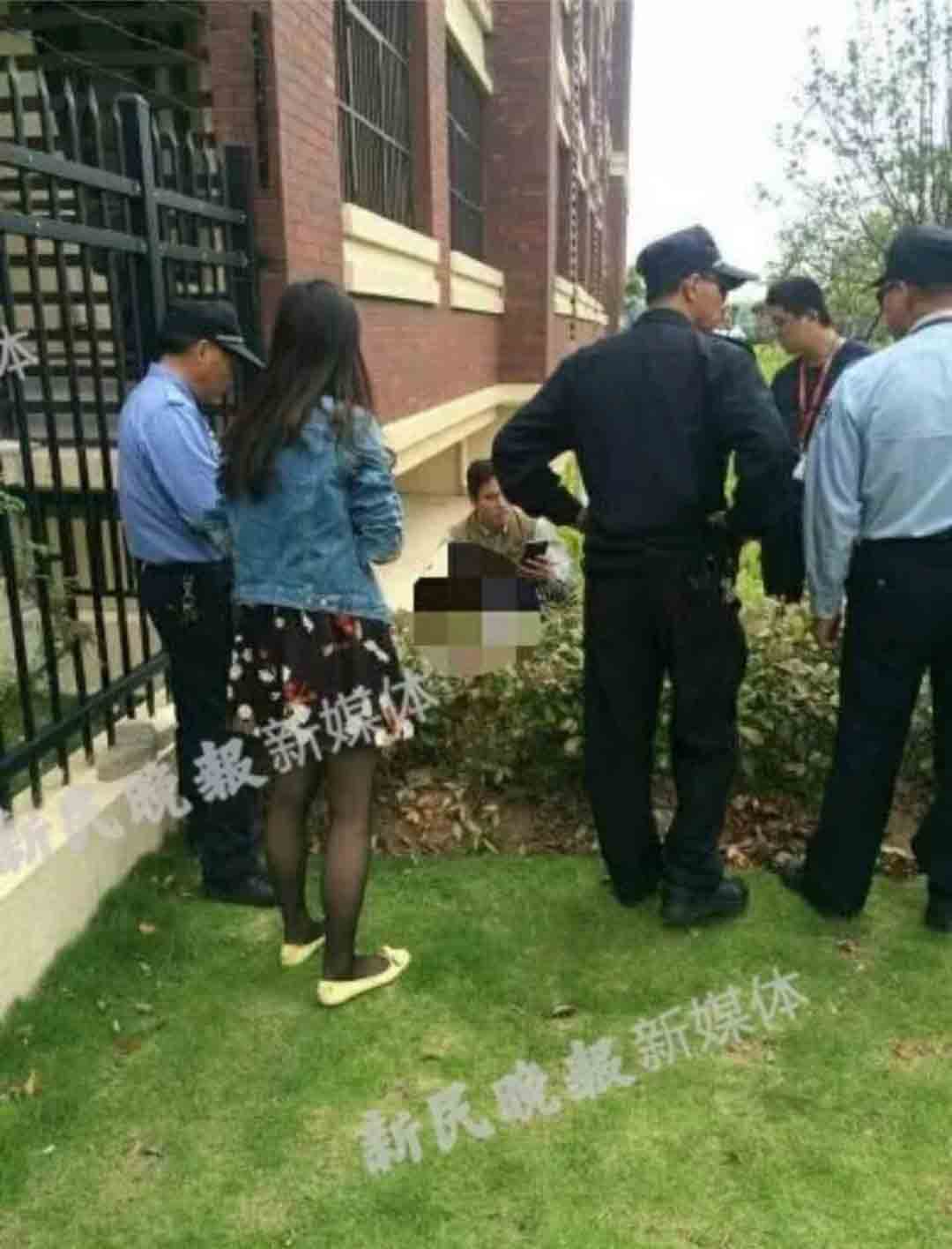 浦东新区上海建桥学院大二女生晒被子不幸从寝室十楼阳台坠落身亡