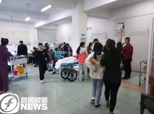 福建省京剧院高甲戏团42人食物中毒 无生命危险