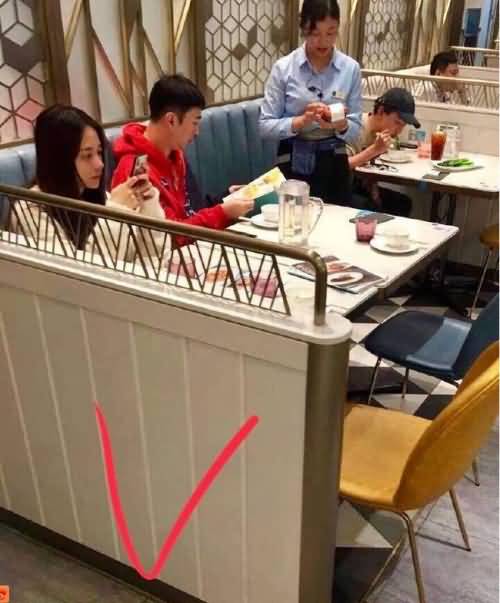 实话实说!王思聪回应网友:因为有钱,所以逛街