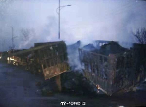 张家口爆炸原因公布:危化品车辆爆炸引燃周围车辆