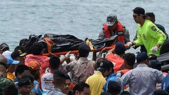 致47名中国游客遇难普吉海难沉船可能于今日出水