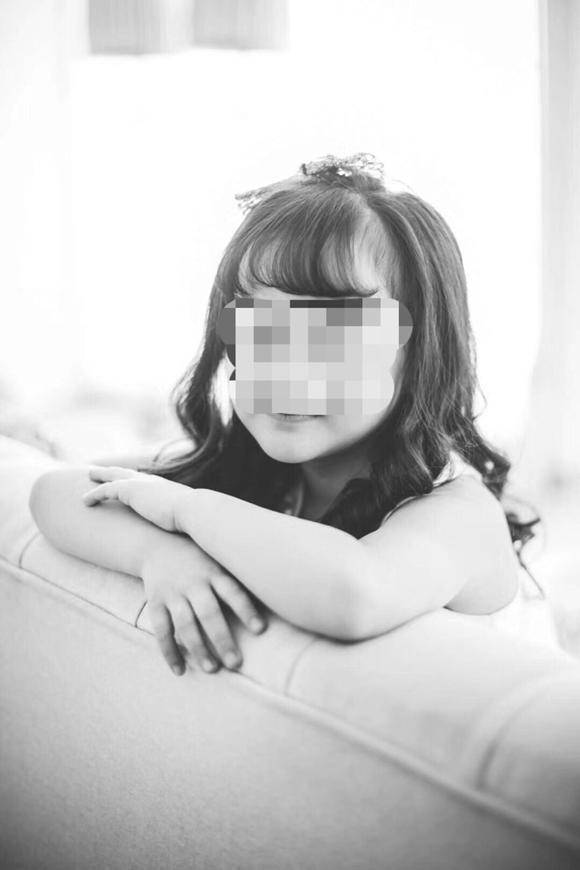上海一商铺内试衣镜砸死6岁女孩 涉事商铺暂停营业