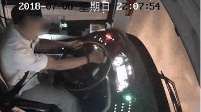 男子远赴外地与女友重逢，刚到第二天被撞身亡！女友碰巧路过…