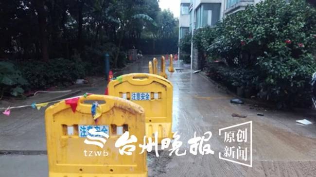 停小区三年,30万车被物业卖了 心碎成渣渣！