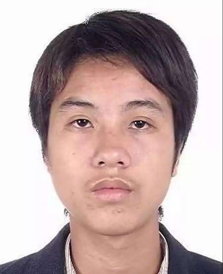 一对夫妻在家门口遭捅刺身亡 警方悬赏两万元缉凶
