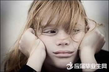 忧郁反义词是什么