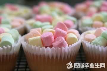高兴的反义词和反义词及造句