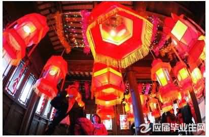 热闹的反义词是