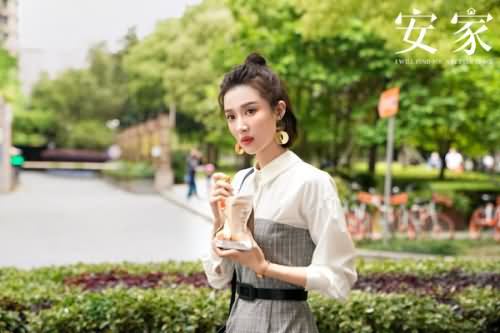 安家朱闪闪卡门上了是怎么回事 王子健为追女神不管吉祥物