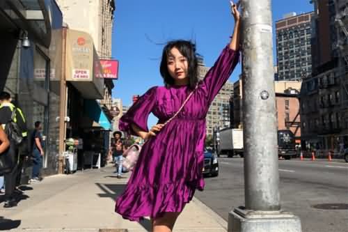 辣目洋子真名叫什么 竟然与美妆博主李佳琦同名