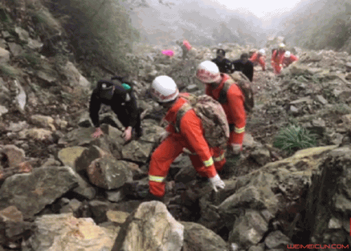 困悬崖4小时下山