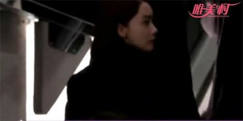 允儿Yuri吊唁钟铉 允儿Yuri吊唁钟铉
