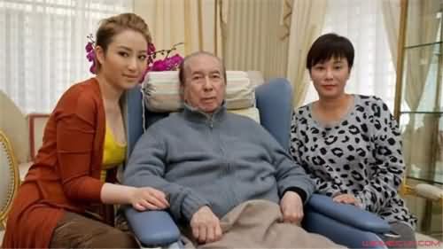 何鸿燊玩过的女明星