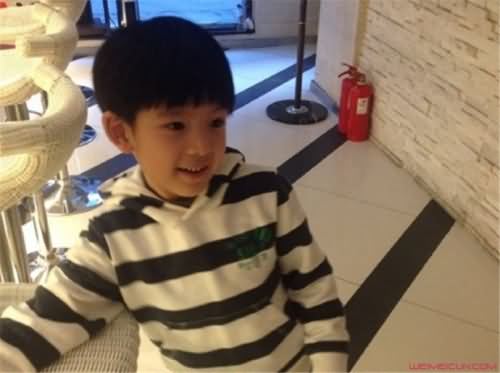 潘粤明儿子顶顶年龄 潘粤明儿子顶顶年龄