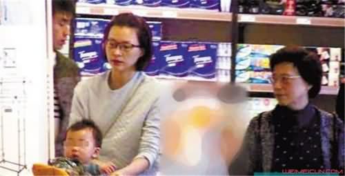 董卿的老公和孩子照片 董卿的老公和孩子照片
