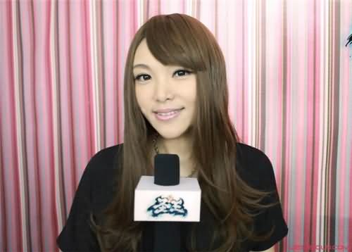 安蕾尔多大几岁了 安蕾尔多大几岁了