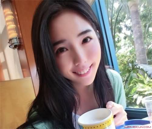 朱琦郁倒奶图片 傲人事业线凸显曼妙身材