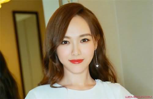 李易峰说唐嫣有口臭怎么回事 李易峰说唐嫣有口臭怎么回事