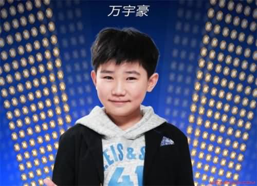 万宇豪变声后如何了 万宇豪变声后如何了