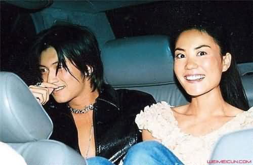 王菲结过几次婚 王菲结过几次婚